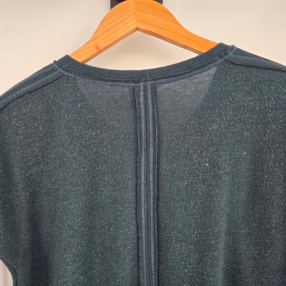 H By Bordeaux Women's Exposed Seam Fuzzy Brushed Knit Sweater Size Small - Picture 4 of 10